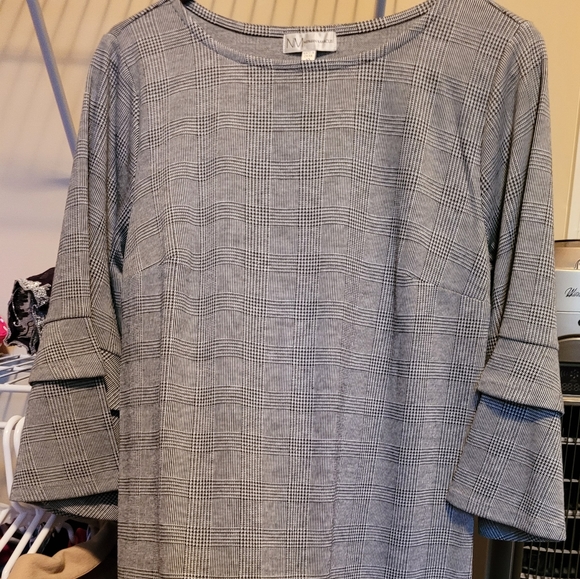 NWOT Designer Neiman Marcus Dress - Picture 1 of 4